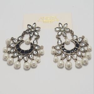 NWT Amrita Singh Seema Earrings